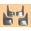 Mud Guard / Karpet Lumpur Innova Lama 2005 - 2007