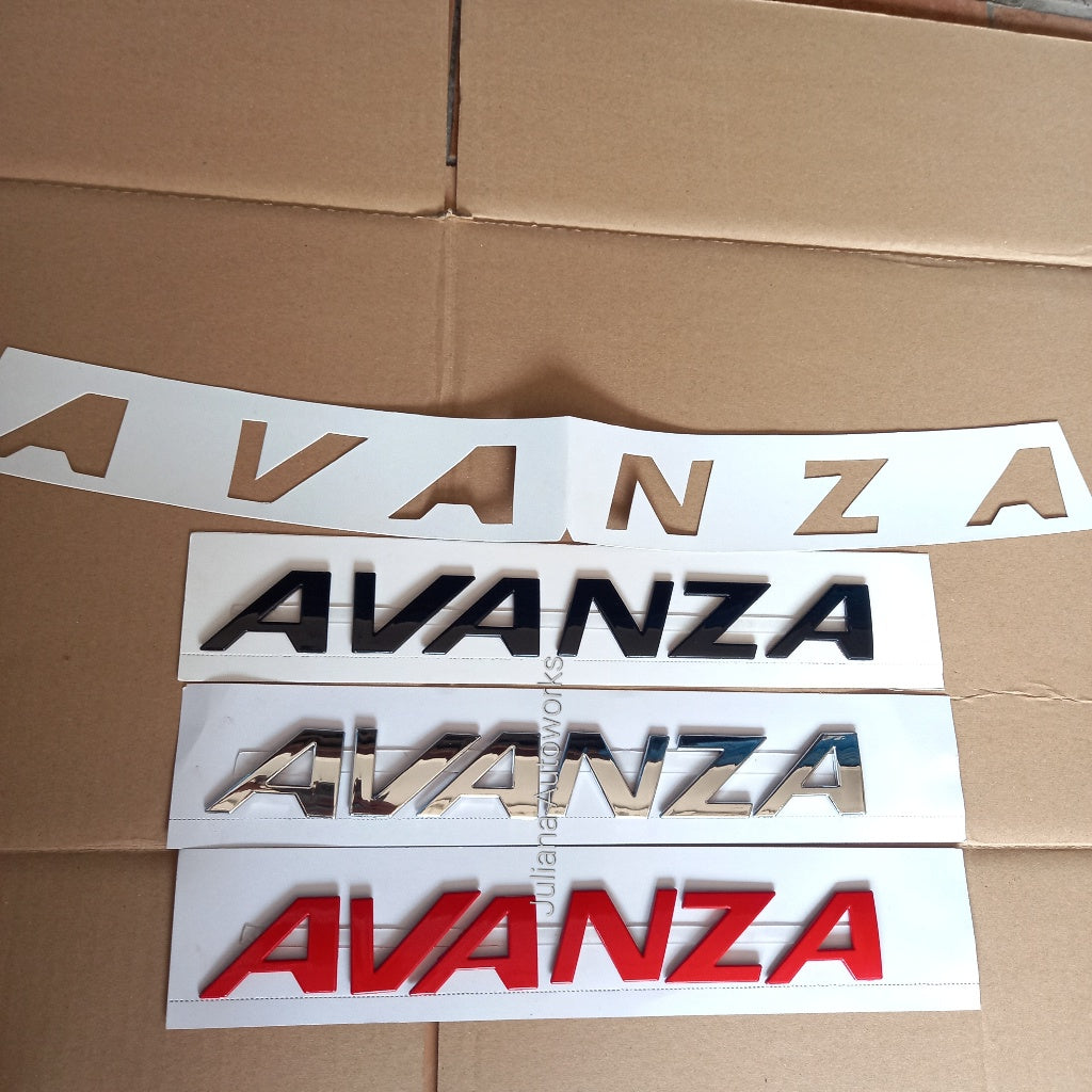 Emblem Kap Mesin Toyota Avanza